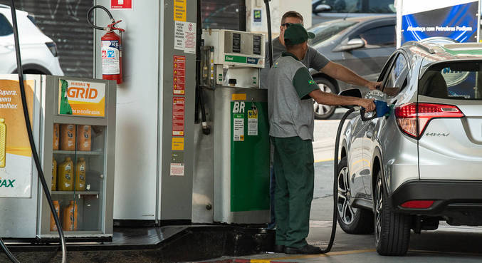 Distribuidora privatizada pela Petrobras vende a gasolina mais cara do Brasil – Notícias