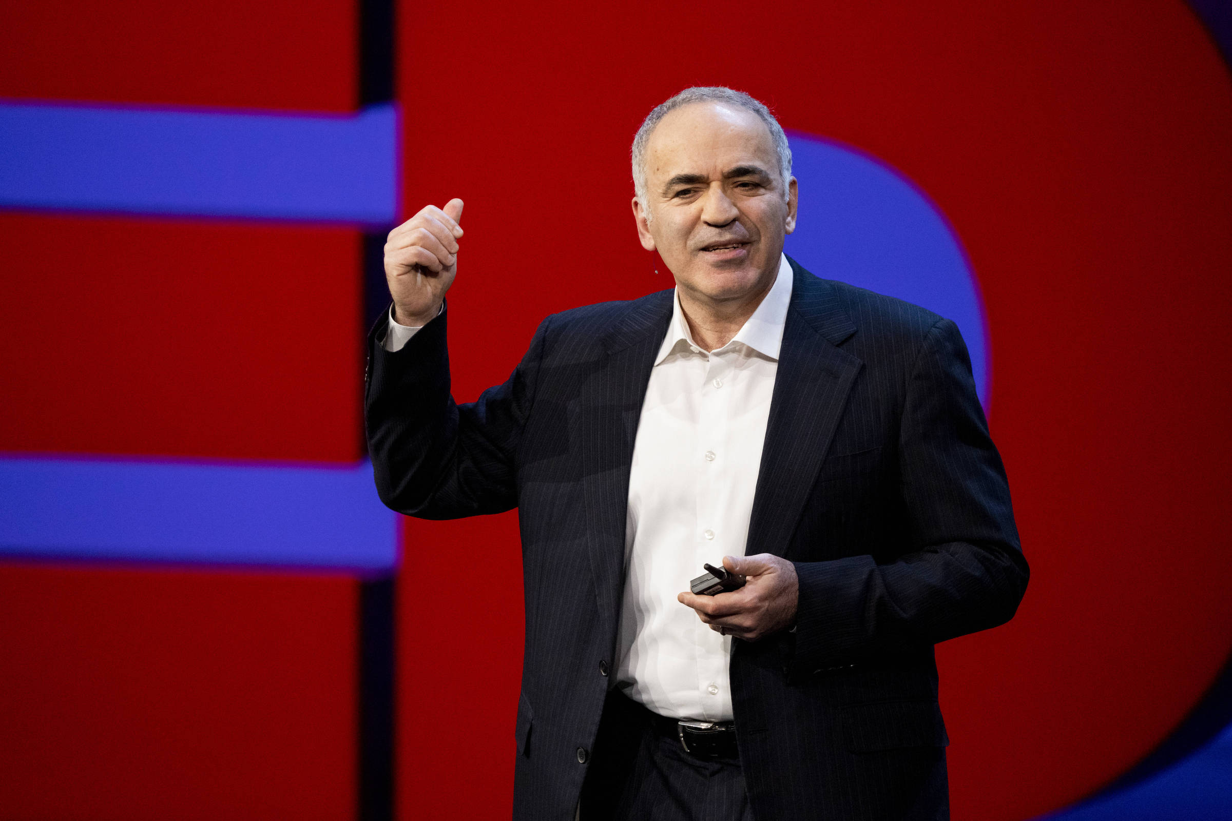 Kasparov, crítico de Putin, diz que hesitação faz preço de parar um ditador subir diariamente – 11/04/2022 – Mundo