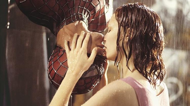 spidey20 kiss - Sony - Sony