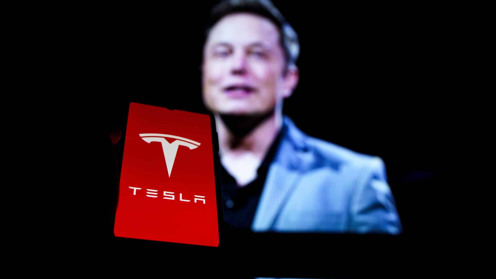 Elon Musk culpa inflação por “problemas” da Tesla
