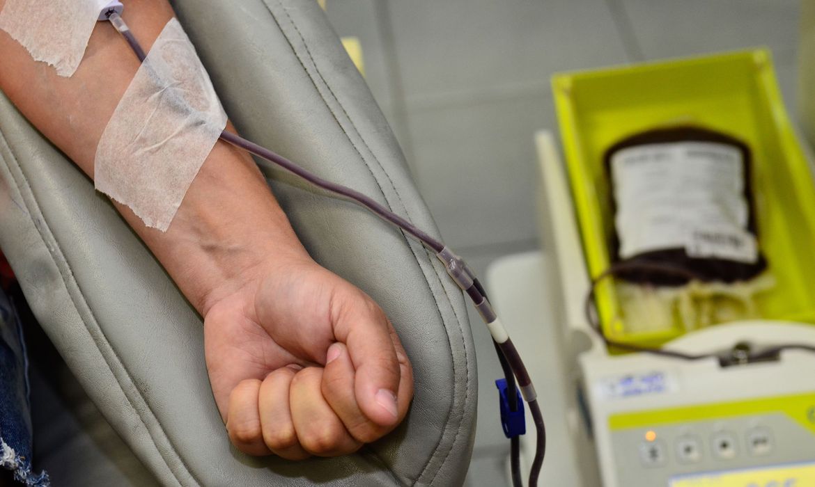 Ministério da Saúde investiga se hepatite misteriosa causou 10 mortes no Brasil