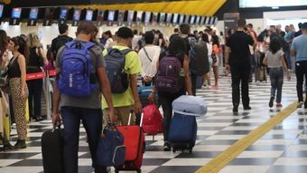 Pilotos e comissários prometem greve das 6h às 8h em nove aeroportos do país – Notícias