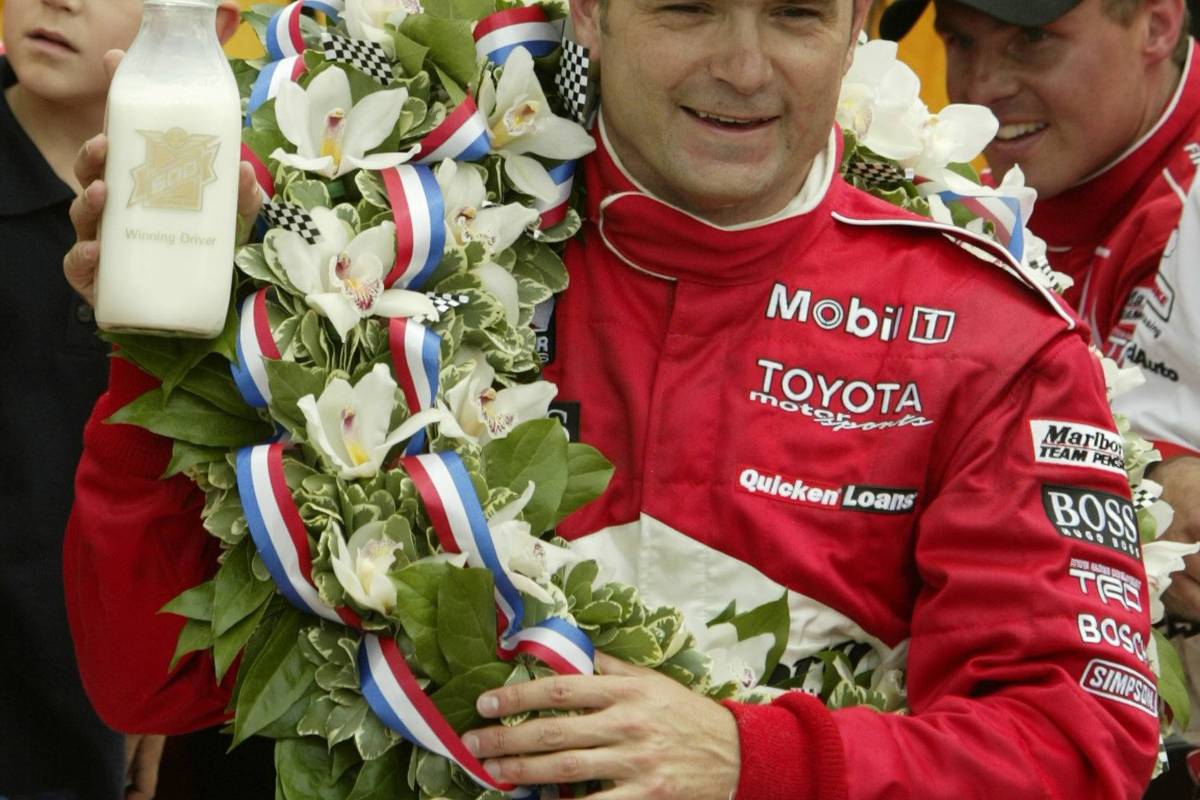 Morre Gil de Ferran, piloto brasileiro que ganhou as 500 milhas de Indianápolis – 29/12/2023 – Esporte