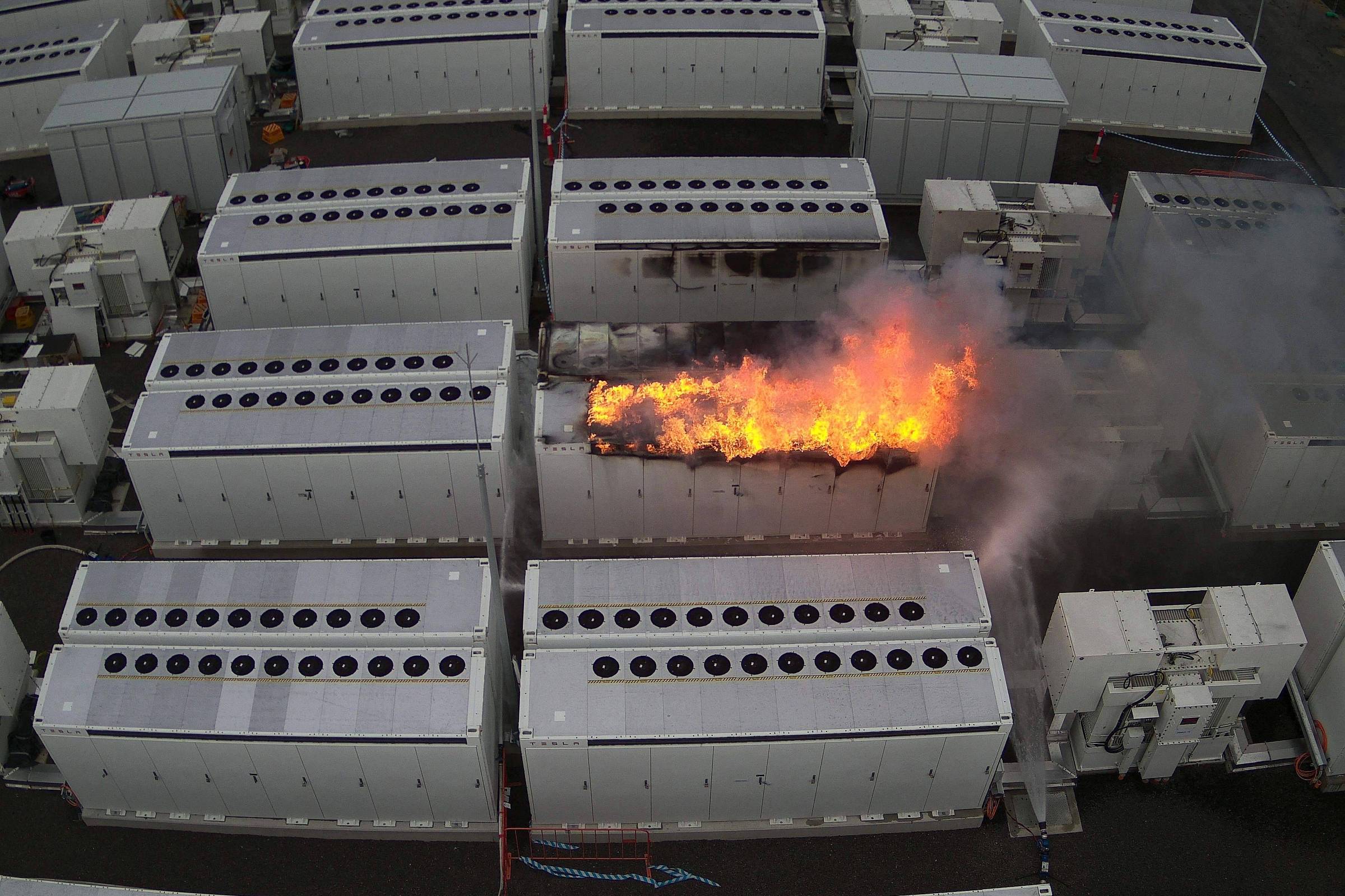 Risco de incêndio em prédios é desafio para carro elétrico – 01/12/2023 – Mercado