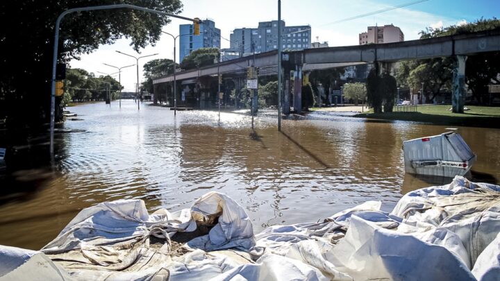 Em novo dia de frio e sem chuva, Guaíba fica estável em Porto Alegre; no Sul do estado cheia da Lagoa dos Patos piora
